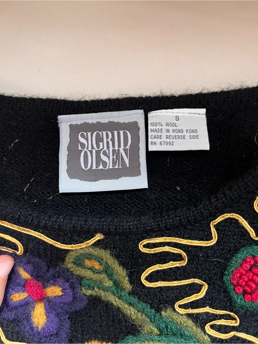 Sigrid Olsen Vintage 100 Wool Black Sweater with Multicolor Floral Embroidery - Picture 7 of 10
